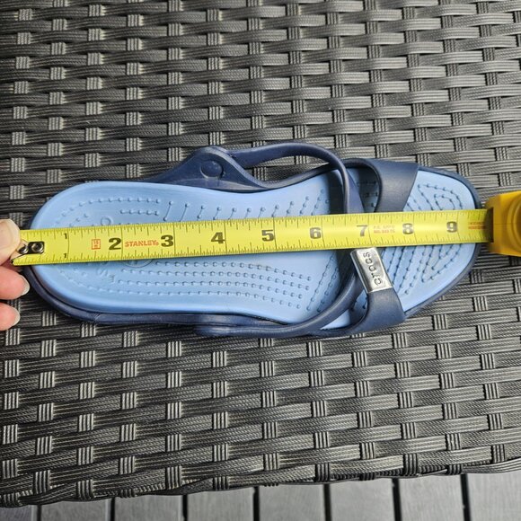 Crocs Women's Blue Flat Strappy Sandals Size 6 Waterproof Flexible Comfortable - Picture 9 of 9